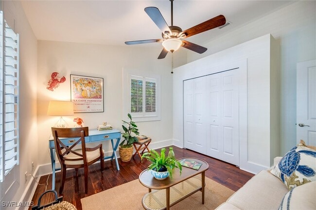 Building Photo - 2800 Lakeview Dr