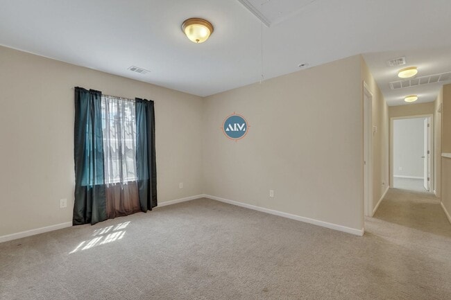 Building Photo - Beautiful Home in Seagrass Station