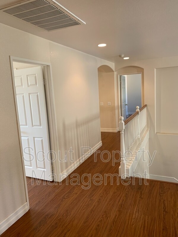 Building Photo - 29403 Via Espada