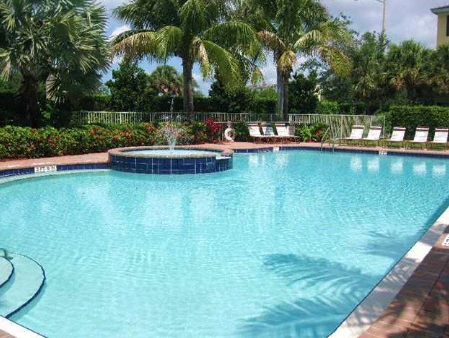 Building Photo - 3847 NW 5th Ter