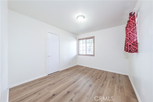 Building Photo - 1688 W Sumac Ln