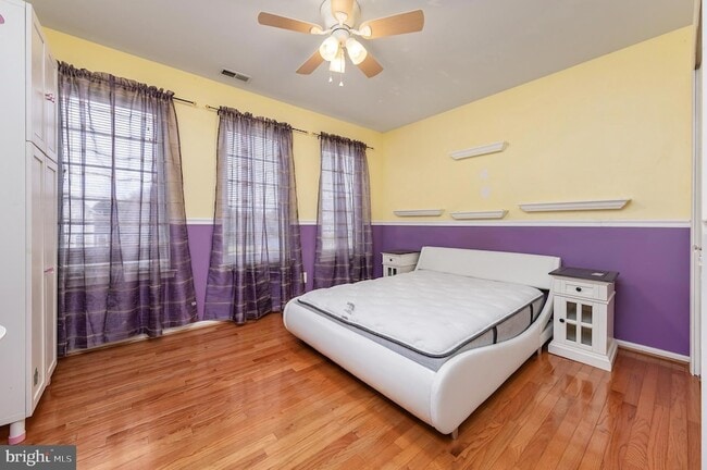 Building Photo - 10 Morning Glory Cir