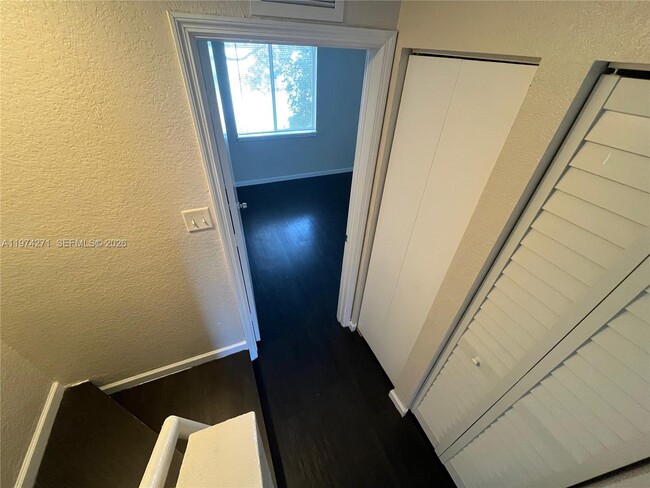 Building Photo - 14162 NW 17th Ave