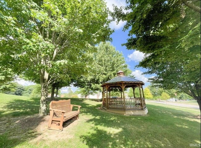 Building Photo - 1698 W Sunstone Dr