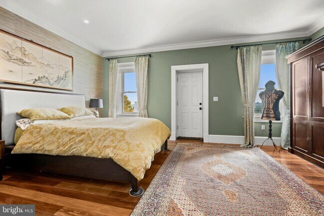 Building Photo - 1007 N Calvert St