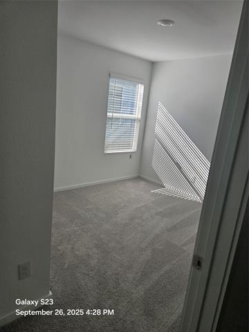 Building Photo - 1021 Raintree Rd