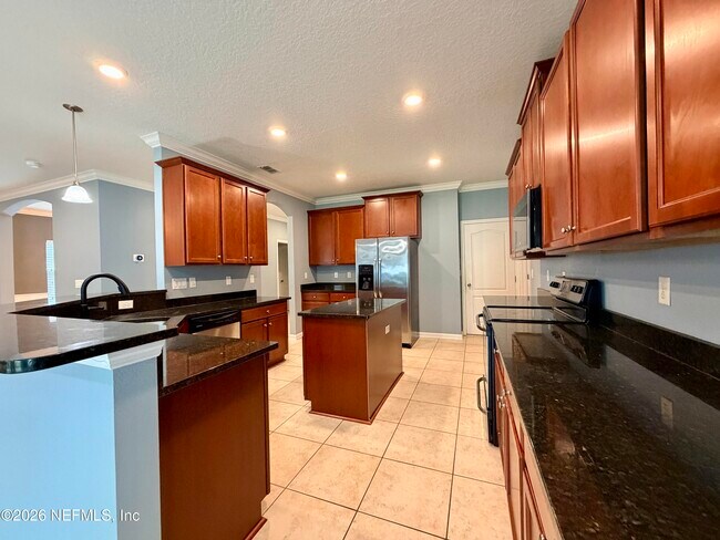 Building Photo - 15991 Baxter Creek Dr