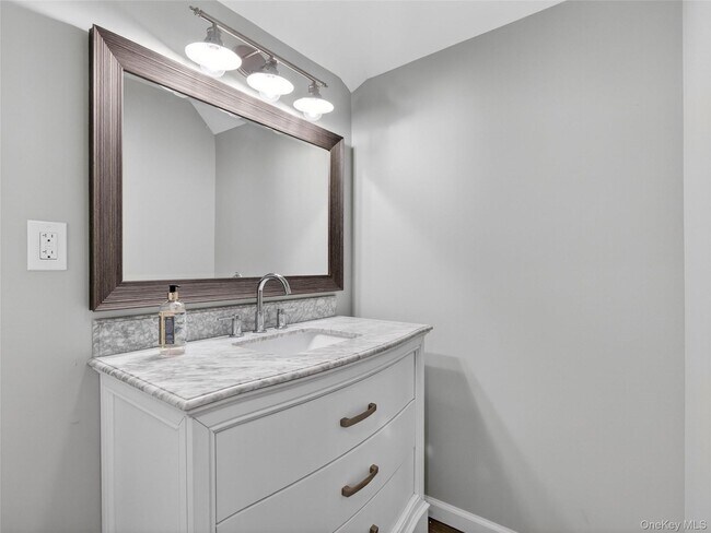 Building Photo - 79 Lafayette Ave