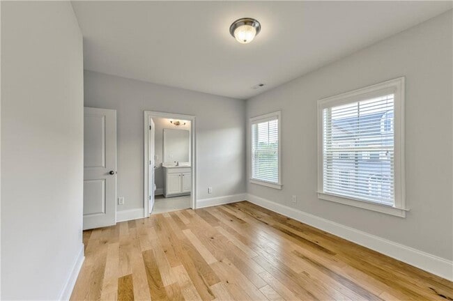 Building Photo - 1642 Canopy Chase NE