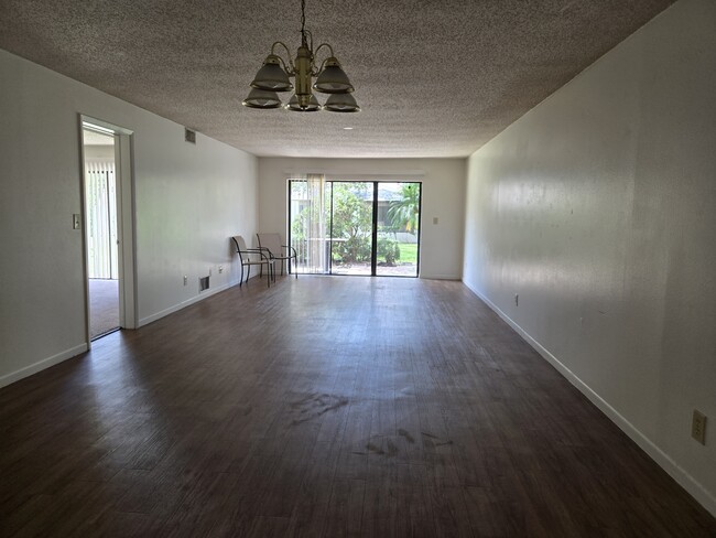 Building Photo - 3505 Tarpon Woods Blvd
