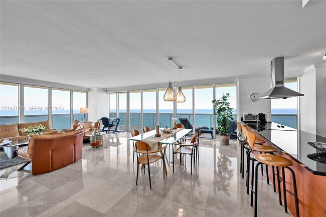 Building Photo - 1830 S Ocean Dr