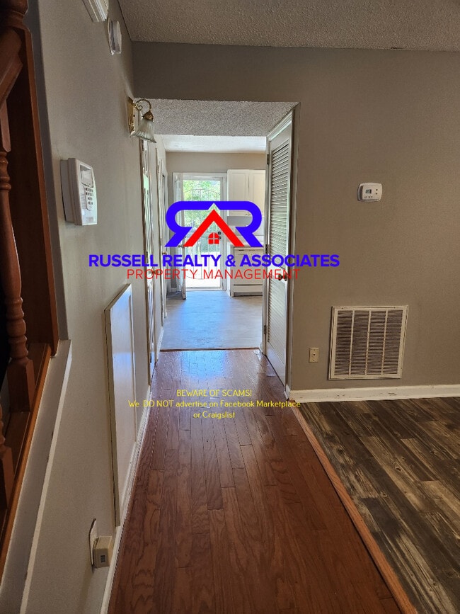 Building Photo - 4912 Cheshire Ln