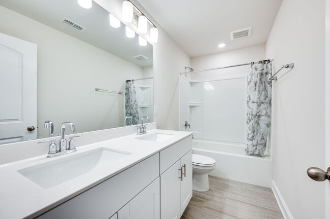 Building Photo - Awesome energy-efficient 4BE/2.5BA home in...
