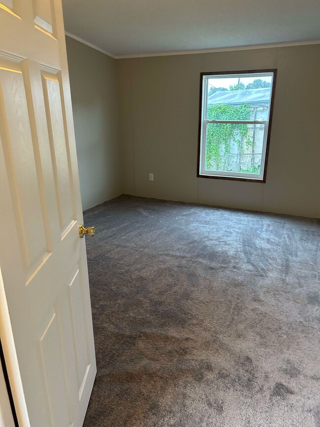 Building Photo - lot 28