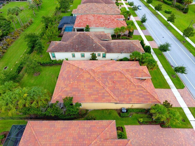 Building Photo - 10973 SW Visconti Way
