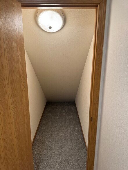 Building Photo - 614 Randolph St