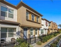 Building Photo - 40302 Calle Real