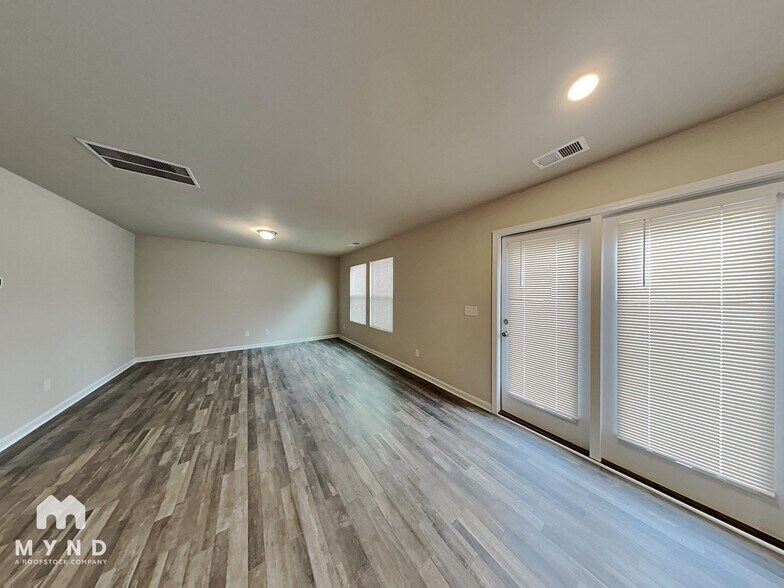 Building Photo - 352 Indian Lake Trail