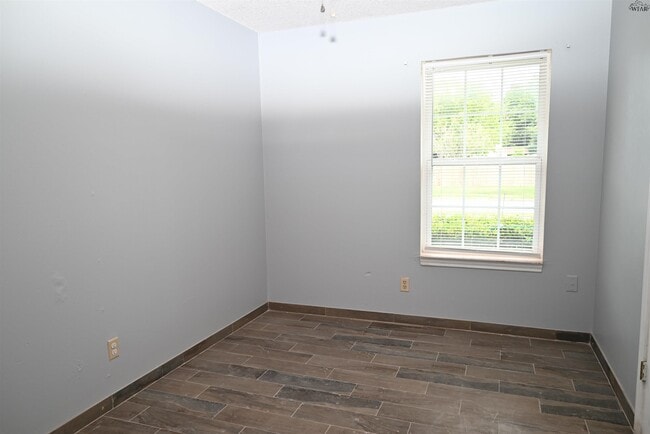 Building Photo - 4103 Beard Ave