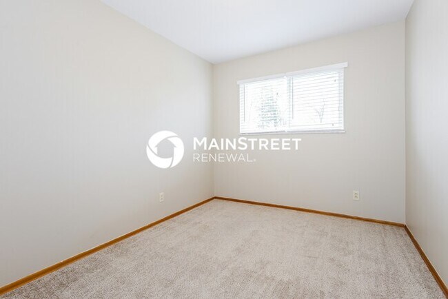 Building Photo - 3 Bedroom Pet-Friendly Home in Arnold, MO with Main Street Renewal