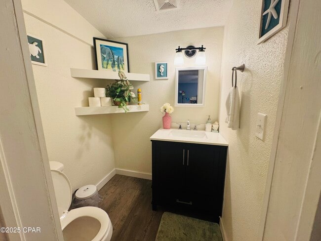 Building Photo - 203 Coronado Pl