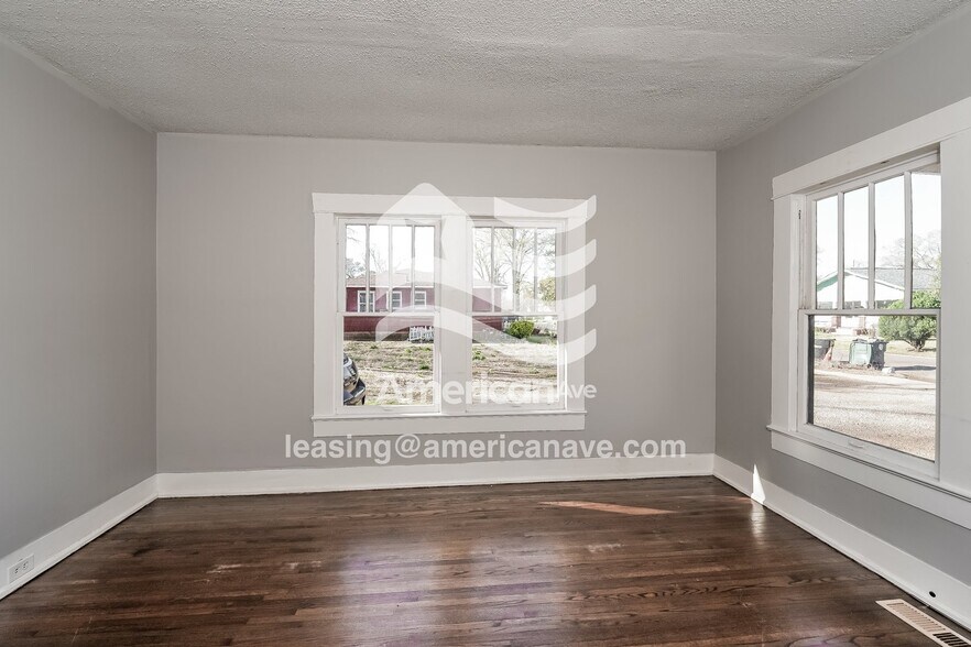 Building Photo - 5309 Avenue Q