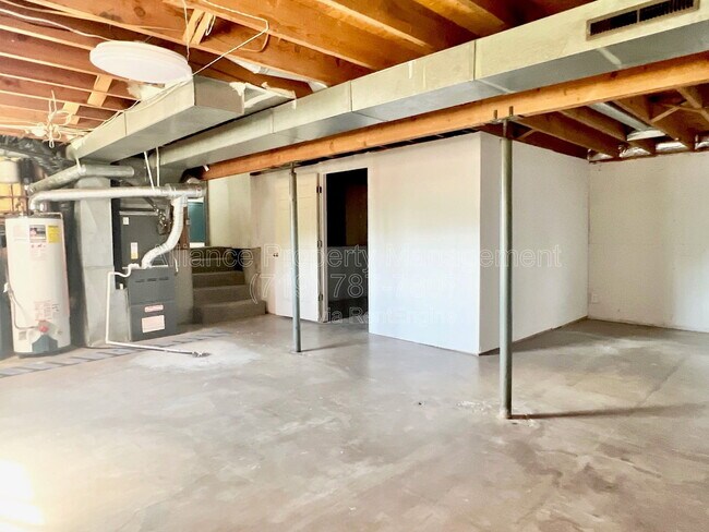 Building Photo - 514 Catalina Dr