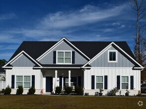 Building Photo - Beautiful 5 bed/3 bath home in Blandford C...