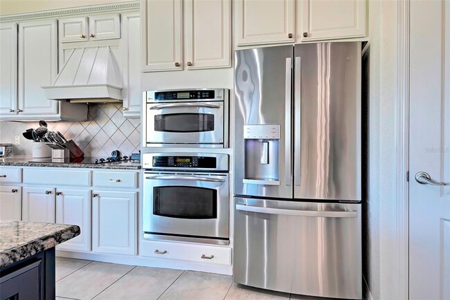 Building Photo - 12086 Granite Woods Loop