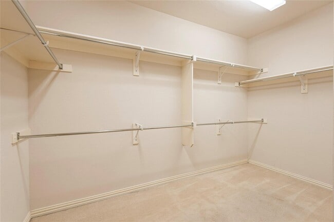 Building Photo - 2613 Patriot Dr