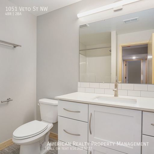 Building Photo - 1051 Veto St NW