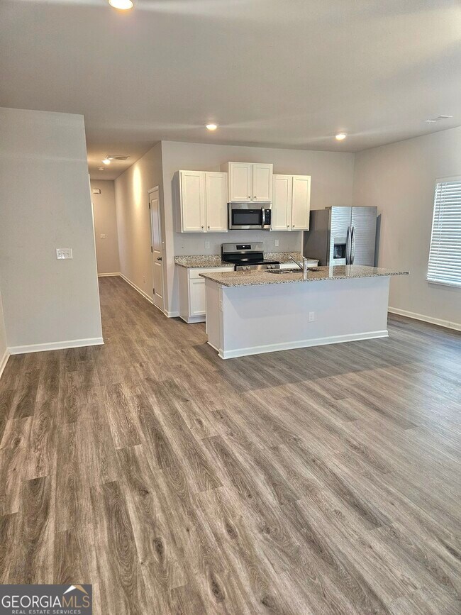 Building Photo - 148 Vlg Grn Dr NW