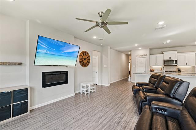 Building Photo - 312 Scenic Point Dr