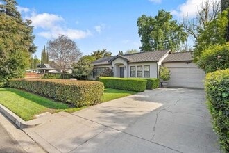 Building Photo - 1703 W Kaweah Ave