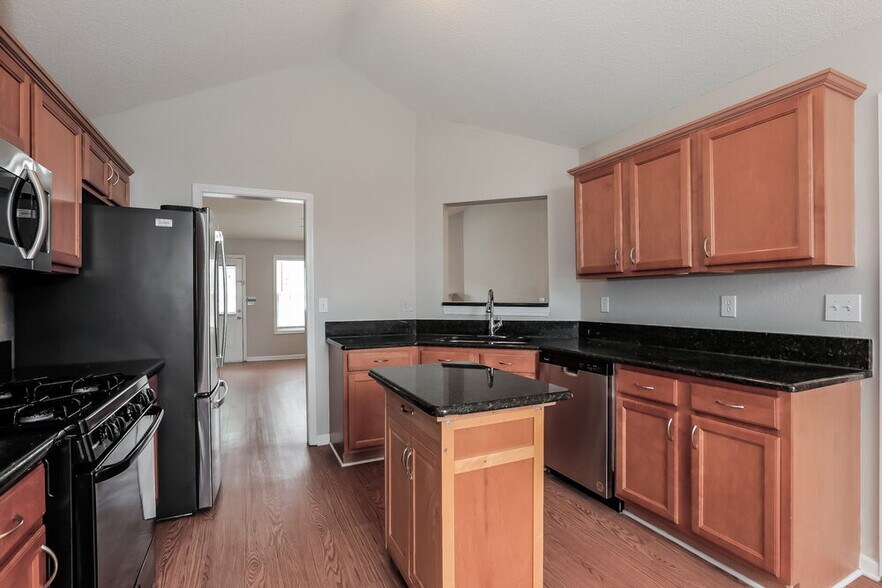 Building Photo - 409 Mazley Dr