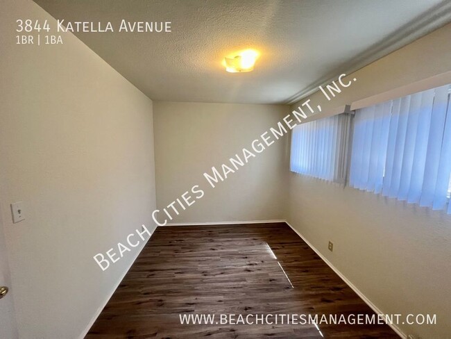 Building Photo - Charming 1 Bedroom in Los Alamitos with a ...