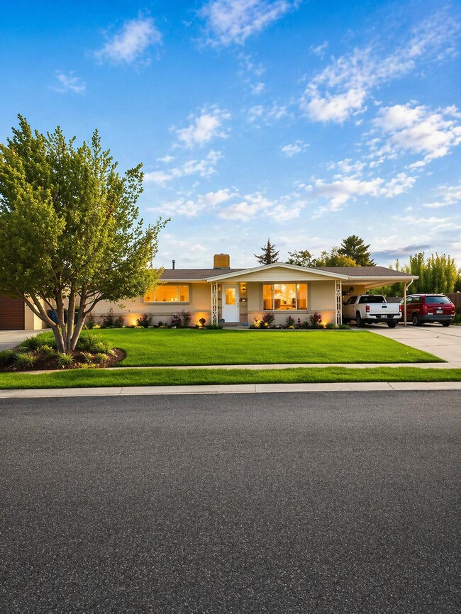 Building Photo - 3723 Kewanee Dr