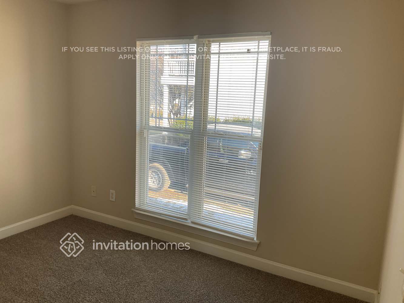 Building Photo - 1807 Chantilly Ln