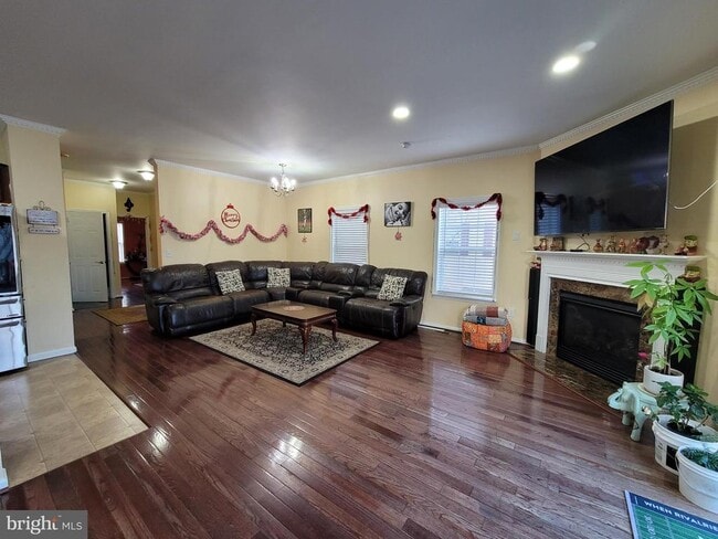 Building Photo - 510 Clearview Dr