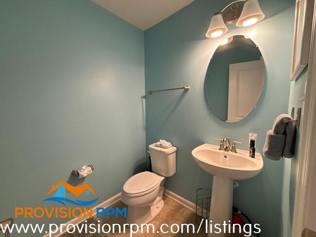 Building Photo - 465 Willow Bend Dr