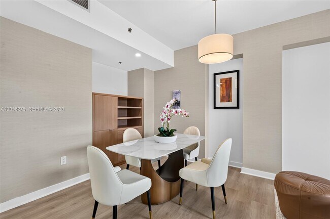 Building Photo - 1395 Brickell Ave
