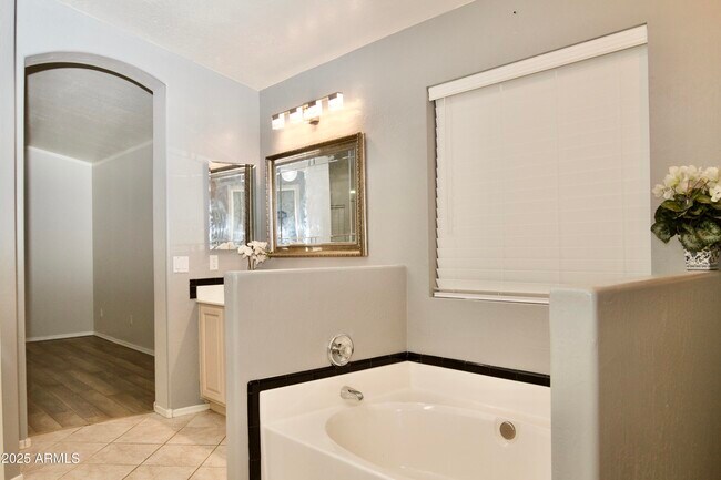 Building Photo - 18623 N 20th Way