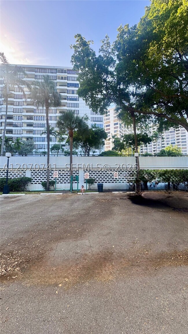 Building Photo - 600 Three Islands Boulevard