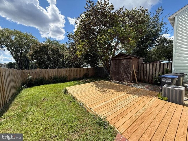 Building Photo - 8625 Reinecke Ct