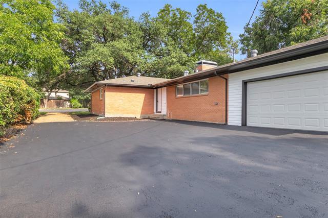 Building Photo - 11107 Hillcrest Rd