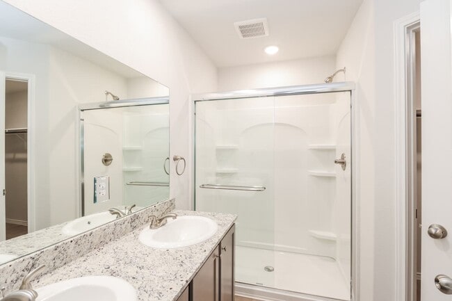 Building Photo - 24726 Linaria Dr