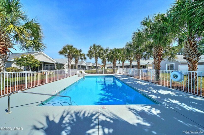 Building Photo - 2 bedroom home in Palm Cove Community