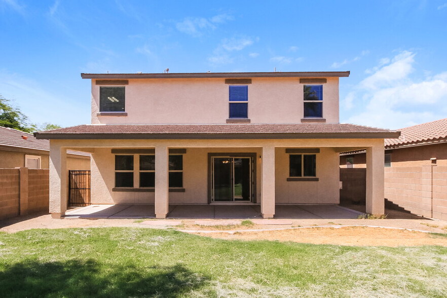 Building Photo - 1003 E Daniella Dr