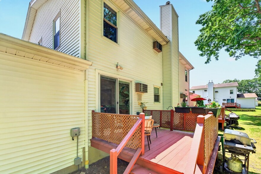 Deck - 143 Oak Park Dr