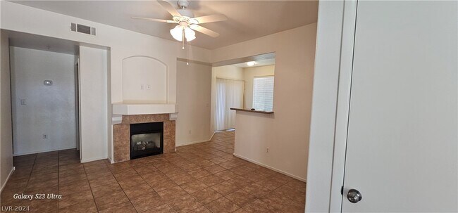 Building Photo - 9050 W Warm Springs Rd